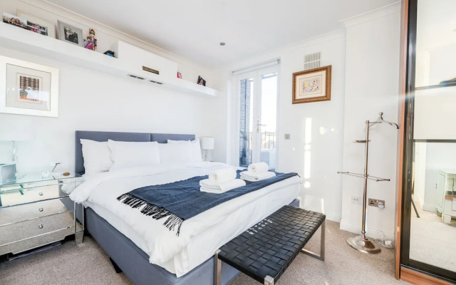 Bright Belgravia Home by Underthedoormat