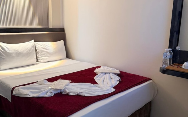 Alklas Hotel
