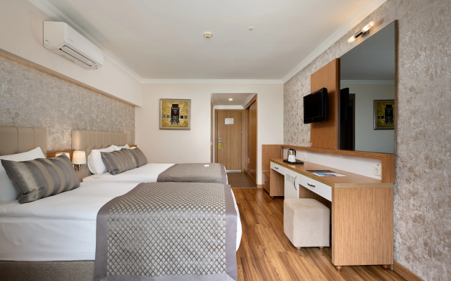 Annabella Park Hotel