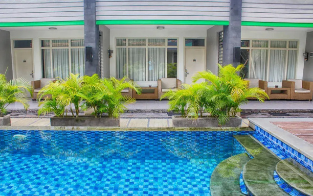 艾里龙目岛马塔兰塞拉帕朗教育 58 号酒店(Airy Mataram Selaparang Pendidikan 58 Lombok)