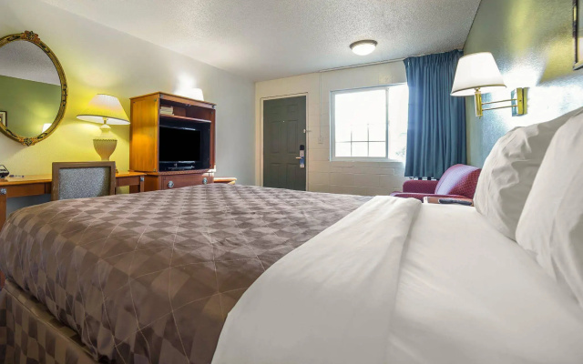 Motel 6 Hermison, OR - Umatila