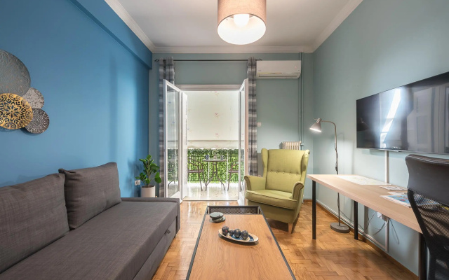 Boutique Acropolis Apartment  by Cloudkeys