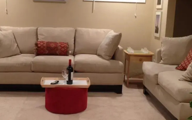 Bellevue Karaoke Suite