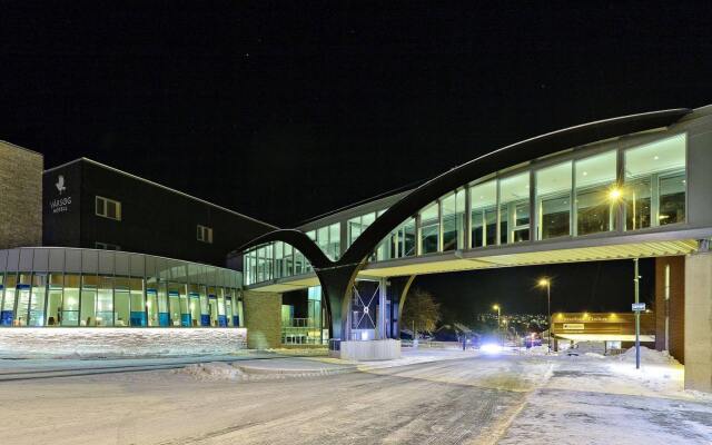 Thon Hotel Surnadal вид на фасад