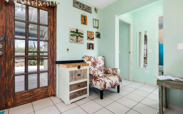 Quiet Cozy Central 2br1ba w Private Pool BBQ