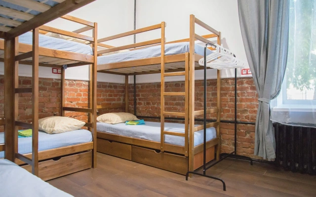 RedLine hostel