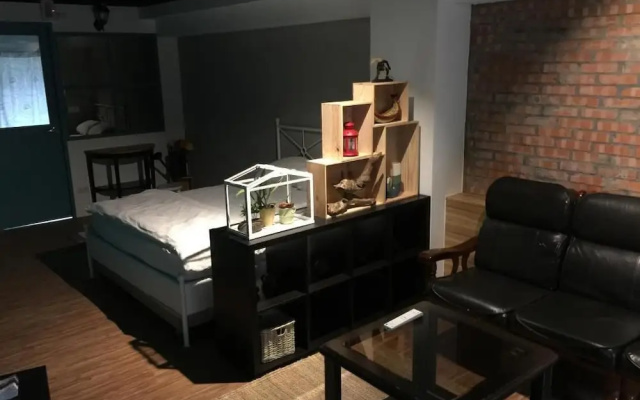 Liu House