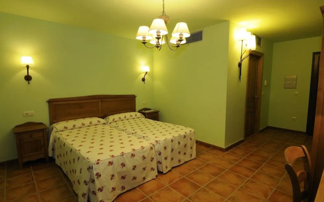 Hotel Rural Las Ollerias
