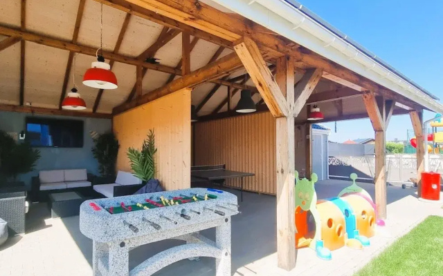 Single-story Holiday Homes, Pool, Playground