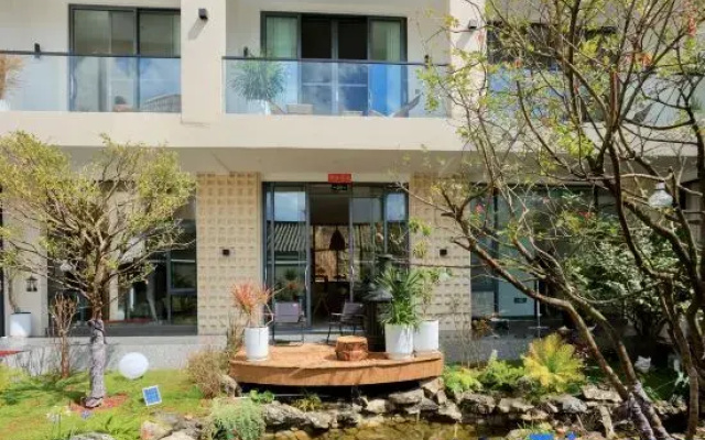Qieman Yuelai Homestay (Erhai Xiaoputu Branch)