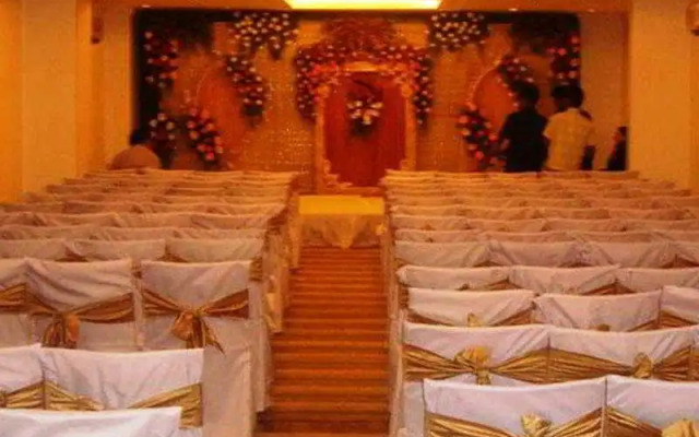 THE CENT Sandhya Hotel