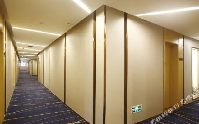 Ibis Styles Hotel (Chengdu Chunxi Road Pedestrian Street)