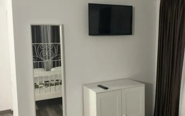 Casa De Sub Munte