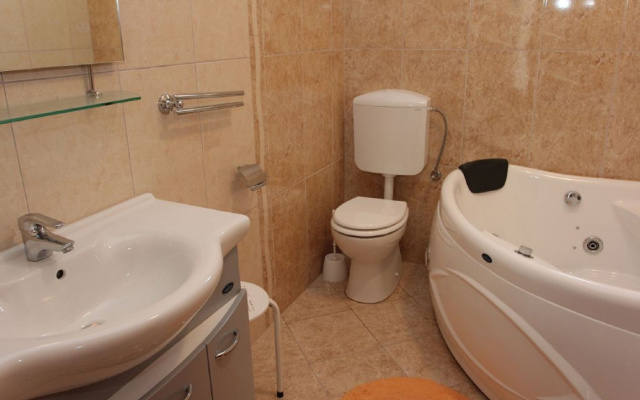 House Sanda