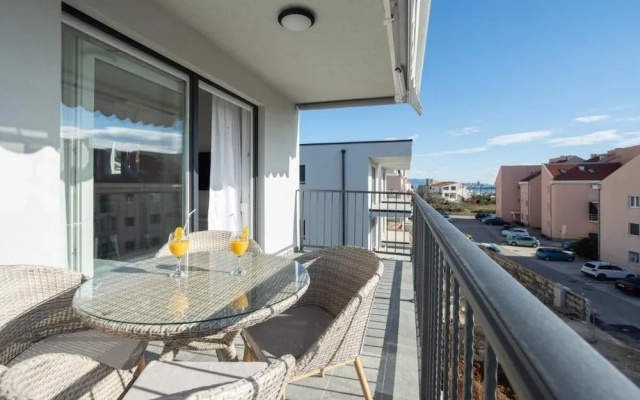 Sea Vista Apartment Kastela - Grey