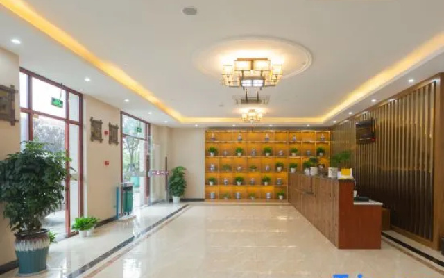 Jinhaoman International Hotel (Haining Zhejiang University International Campus)