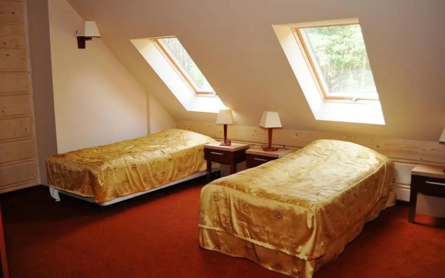 Hotel 365