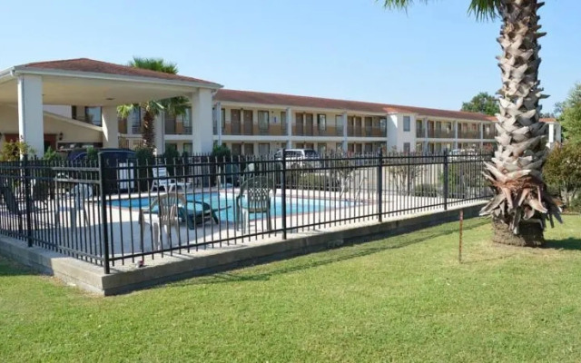 Treasure Inn