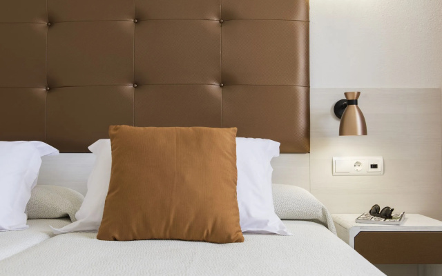 Apartamentos Typic Oasis Sa Tanca