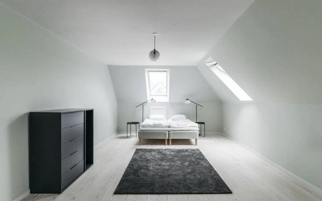 Majestic 300m2 Apartment