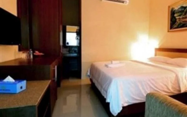 Marina Hotel