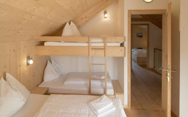 Majestic Chalet With Sauna