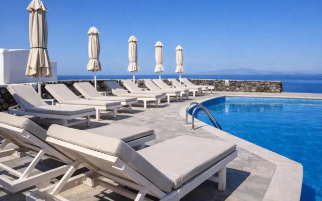Hotiday Santorini Sea View