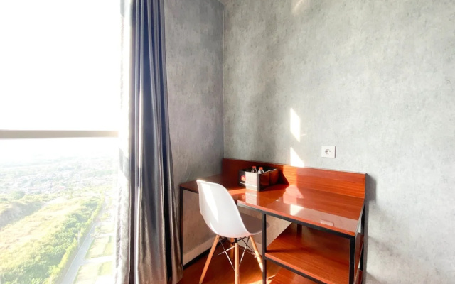 Homey And Good Choice Studio At Amartha View Apartment