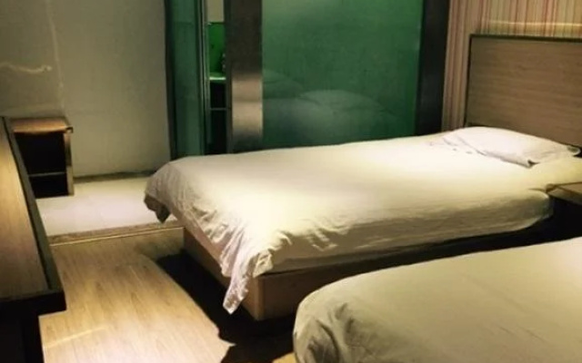 Elan Hotel Lanzhou West Station Shizi