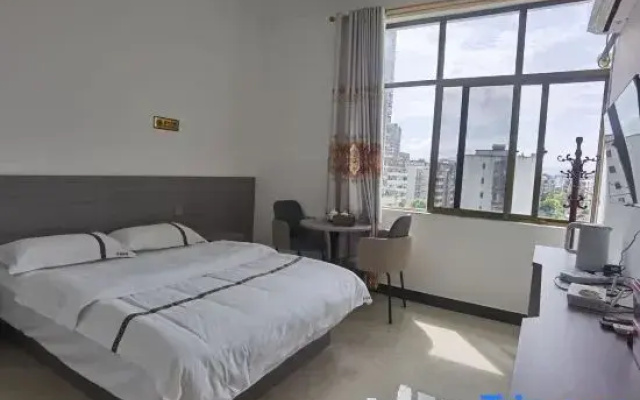 Ruihan Homestay (Baoshan Station)