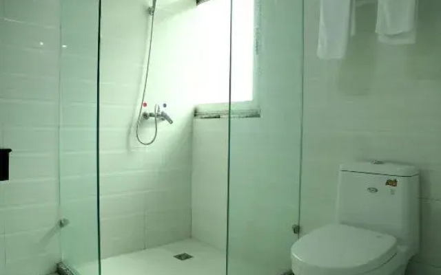 Weipai Business Hotel