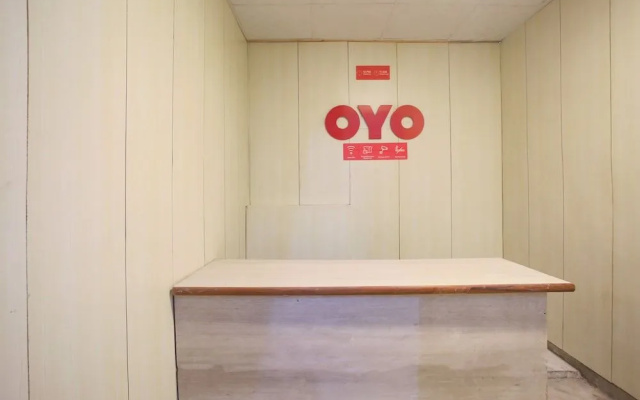 OYO 38417 Silver Villa