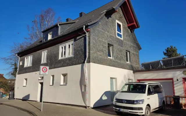 Kinderklinik 600m zum Bahnhof