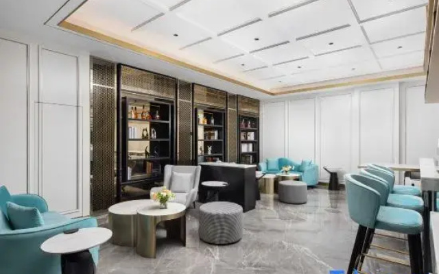 XANA Deluxe Bazhou Shengfang High speed Railway Station Hotel