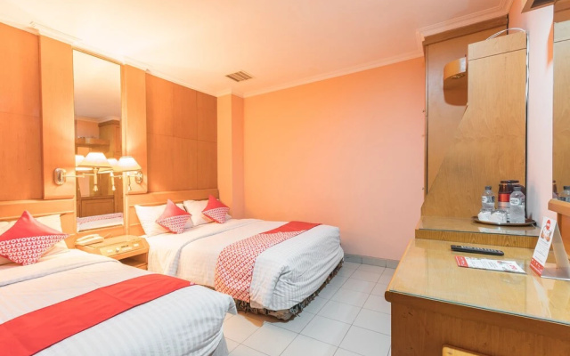 Hotel Capitol by OYO Rooms