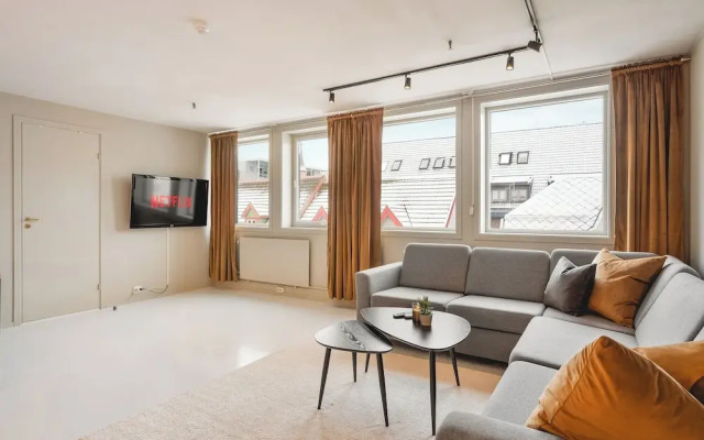 Arctic Homes - Downtown Penthouse