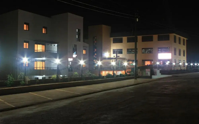 CityBlue Hotel & Suites