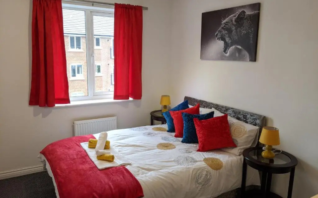 MBIZ Apartment - En-suite with Allocated Parking