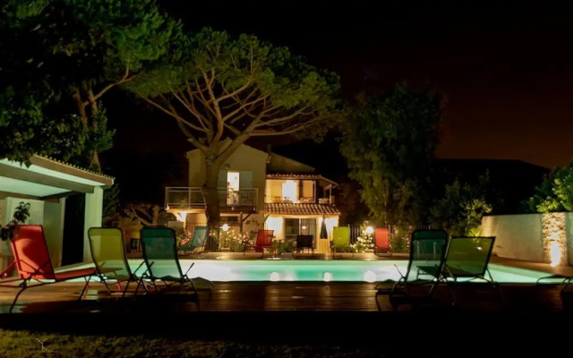 Studio de Charme, Piscine Et Mer a Pieds