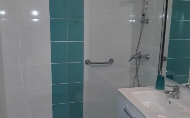 Appartement Balaruc-les-Bains, 1 pièce, 2 personnes - FR-1-503-87