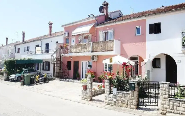 Apartment Ljiljana 290