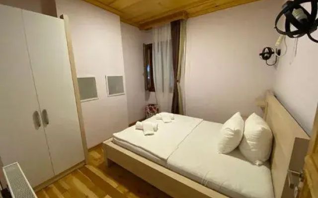 Garden Life Hotel