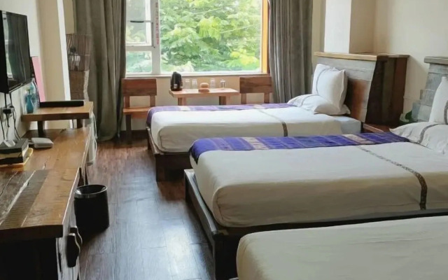 Mengla Lanna Resort Hotel