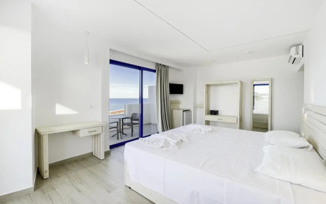 Raffaello Beach