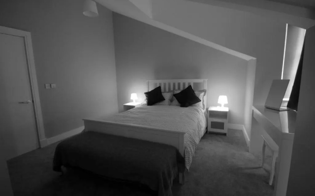 Strand House 2
