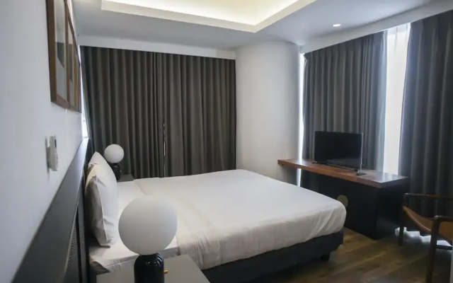 Premium 2BR Apartment near Marvell City Mall at The Linden