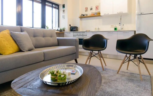 16 HaRakevet Street - By Beach Apartments TLV