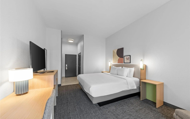 Spark by Hilton Cincinnati Airport South
