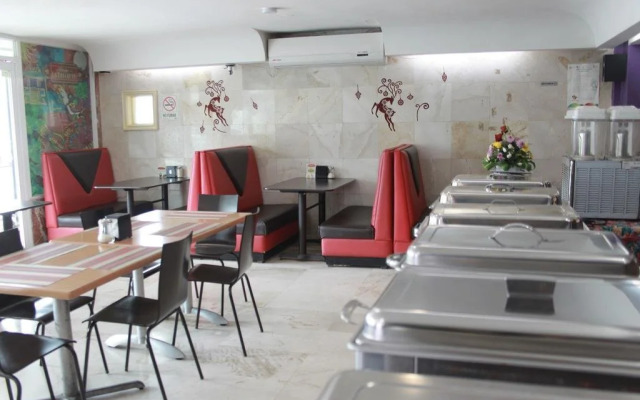 Junyi Hotel