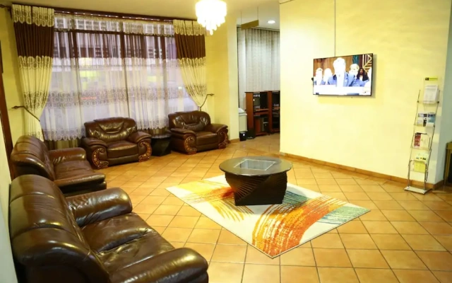 New Safari Hotel